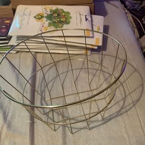 Gold wire basket